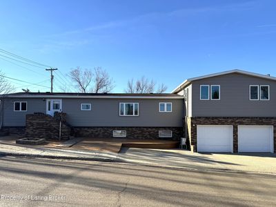 Property at 505 3rd Ave N, Hettinger, ND