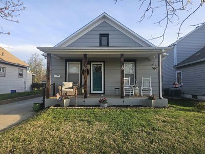 908 E Elm St