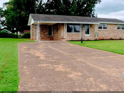 706 Brighton Ave