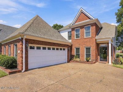 7116 Apache Dr