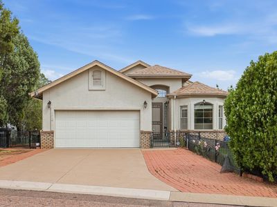 1119 S Mountain View Dr