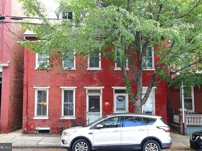 213 N Mulberry St