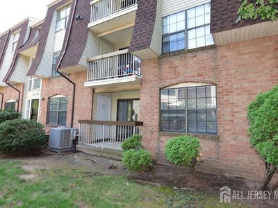 302 Hidden Village Dr