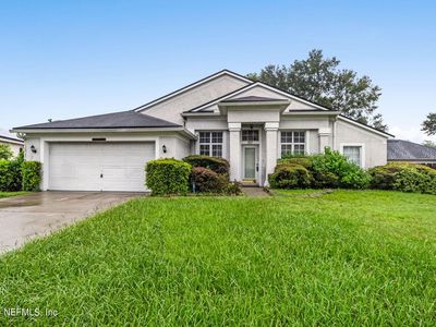 707 CHESTNUT OAK Drive N