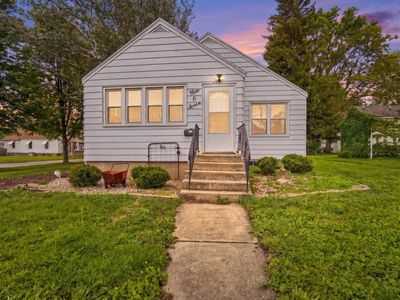 907 N Allin St