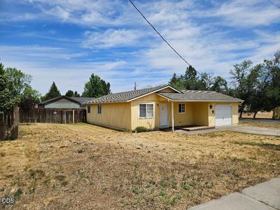2411 SW Umatilla Ave