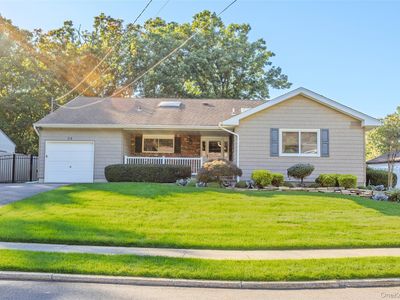24 Kingswood Drive