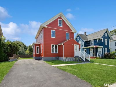 68 Reservoir Avenue