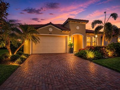 10121 Marbella Dr