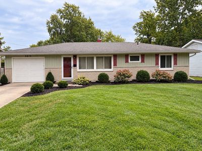 2413 W Sheffield Dr