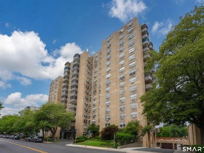 50 Glenbrook Road #8H