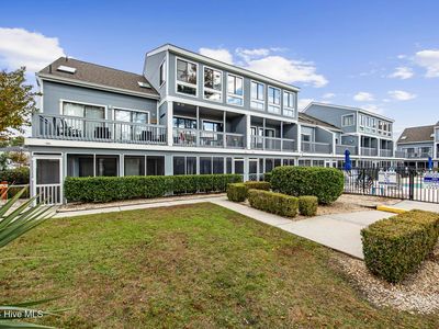 1881 Colony Dr UNIT 8j