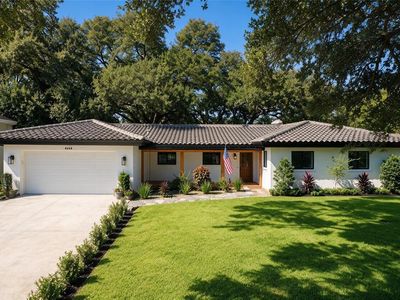 2218 HENNESEN DRIVE