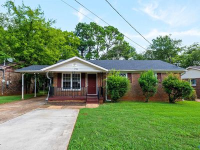 1706 Golf Club Ln NW