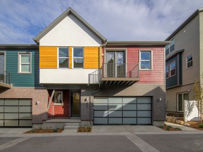 288 W Bishop Pl #6-23