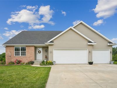 4614 Adams Ct NE