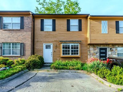 1216 Crest Brook Dr