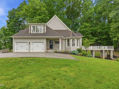 9 Thunder Bay Dr