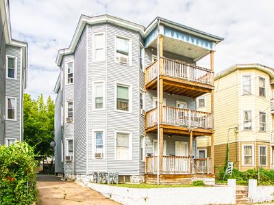 33-35 Amity Street