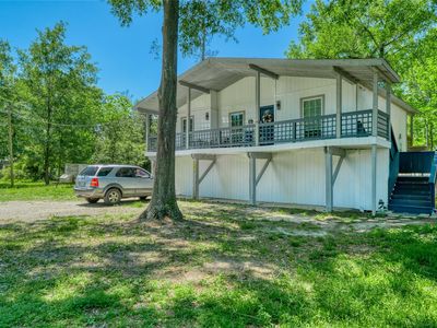 22418 E Shorewood Loop