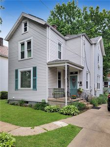 160 Broad St