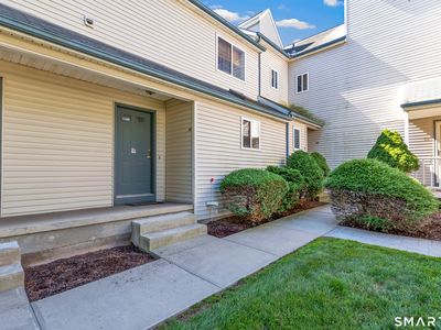 Property at 30 Ivy Grove Court #30, Shelton, CT
