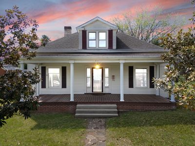 211 Whitley St