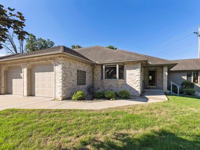 1235 Sherman Ave W