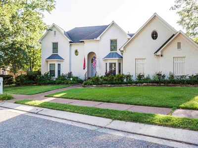1337 Fairway Forest Dr E