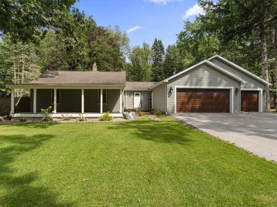 51326 Kenilworth Rd