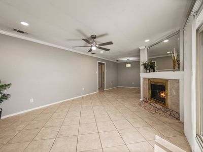 2320 Torrington Dr APT C
