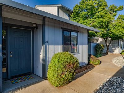 24 Westview Dr