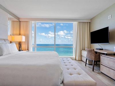 102 24th St APT 1520
