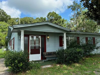 Property at 1402 Longleaf Dr, Live Oak, FL