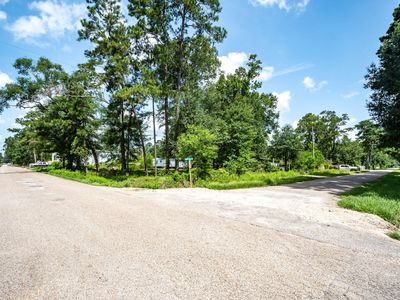 Property at 27085 Coach Light Ln, New caney, TX