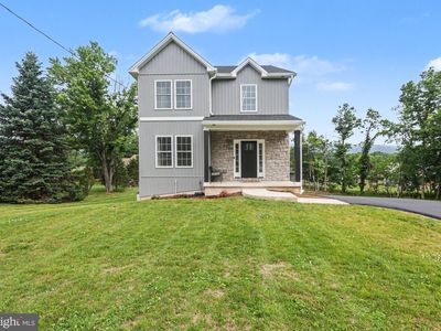 12 Oak Ln
