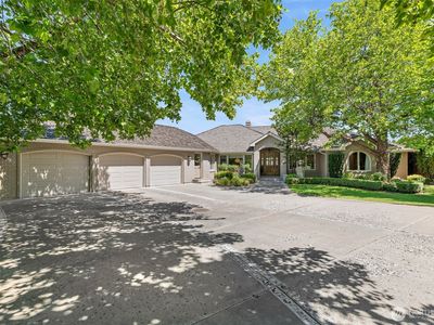803 Cobblestone Pl