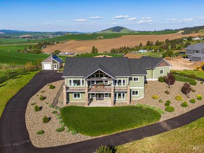 1018 Skyview Loop