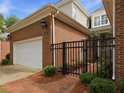 3412 Sir Colleton Ct