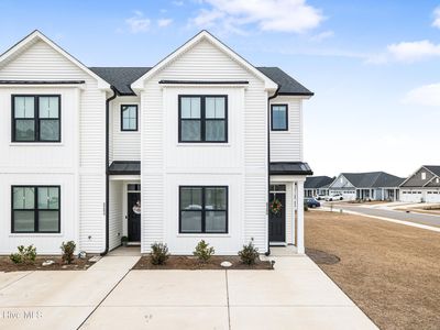 8280 Paramount Point