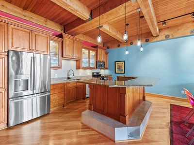 130 South Water STREET #212