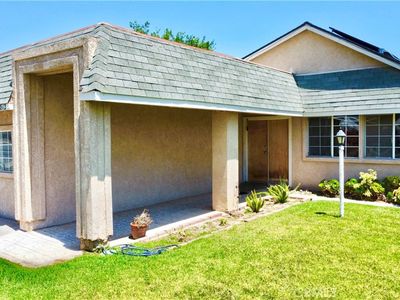 2812 Razor Way
