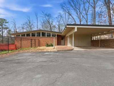 820 Atkinson Dr