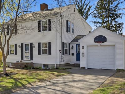 129 Academy Ave