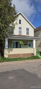 404 S 3rd St