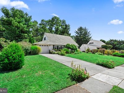 Property at 48 Towpath Rd, Levittown, PA
