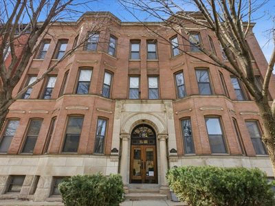 2608 N Dayton St #3S