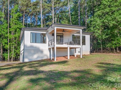 348 Alberta Dr