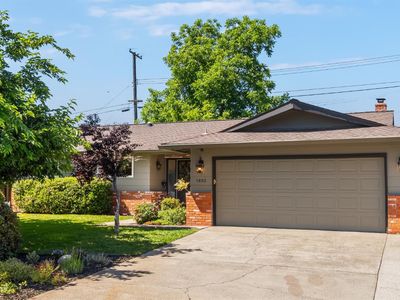 1803 Tanglewood Ln