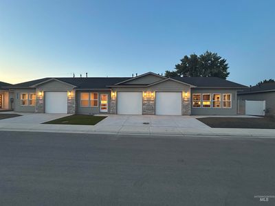 1231 Phillips Cir